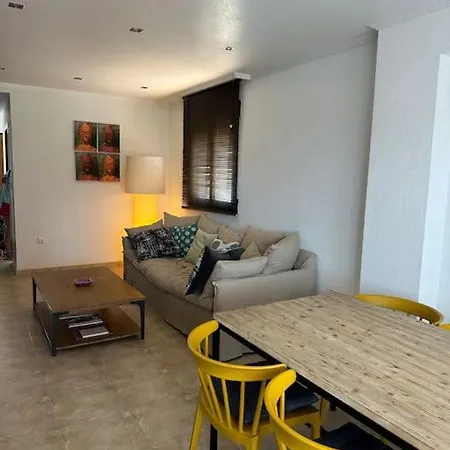 Beach Flat With Pool Beach View *
